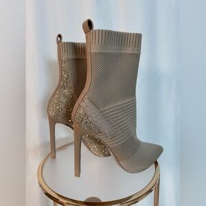 Steve Madden Taupe Knit Glitter Heeled Boots